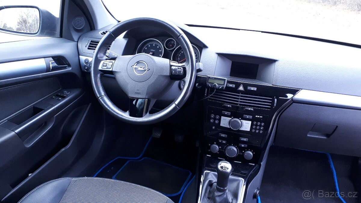 Opel Astra H 2.0 turbo 147 kW - 5