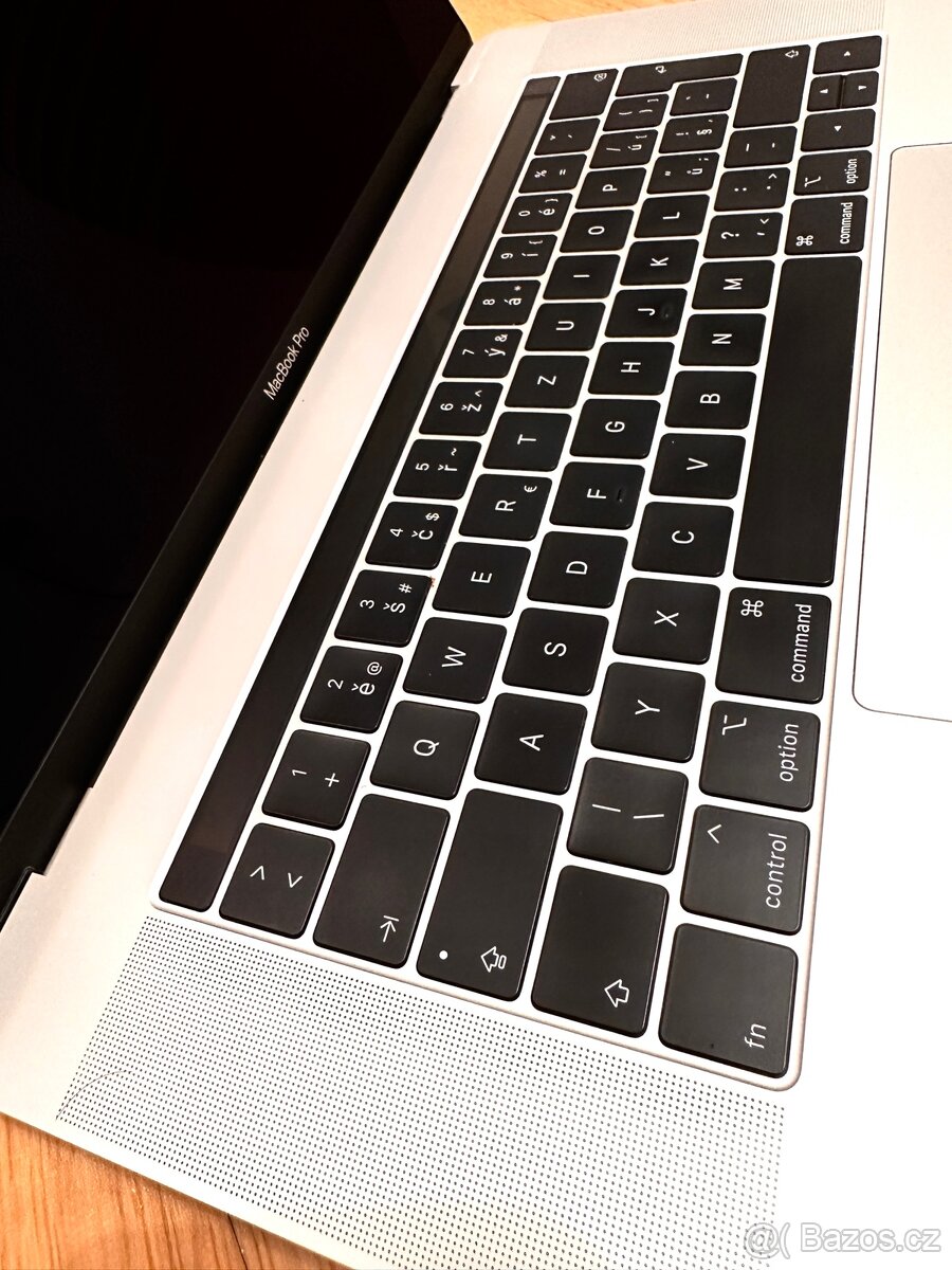 MacBook Pro 15” Retina/ i7/ 256GB/2018 - 5