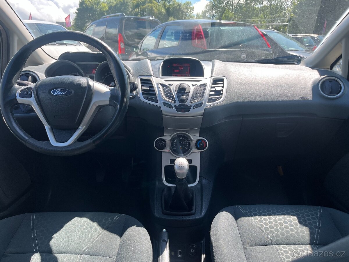 Ford Fiesta 1.4 - 5