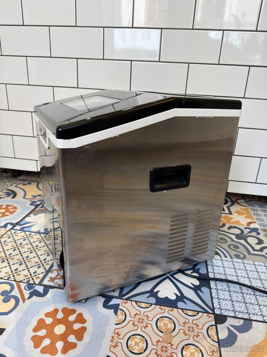 Výrobník ledu Klarstein IceFestival Cube - 5