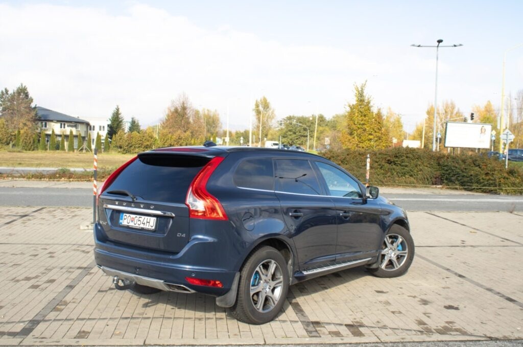 VOLVO XC60 (2015) - 5