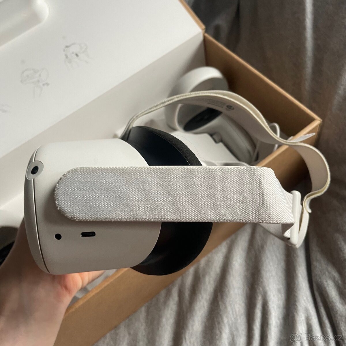 Meta Oculus Quest 2 64GB - 5