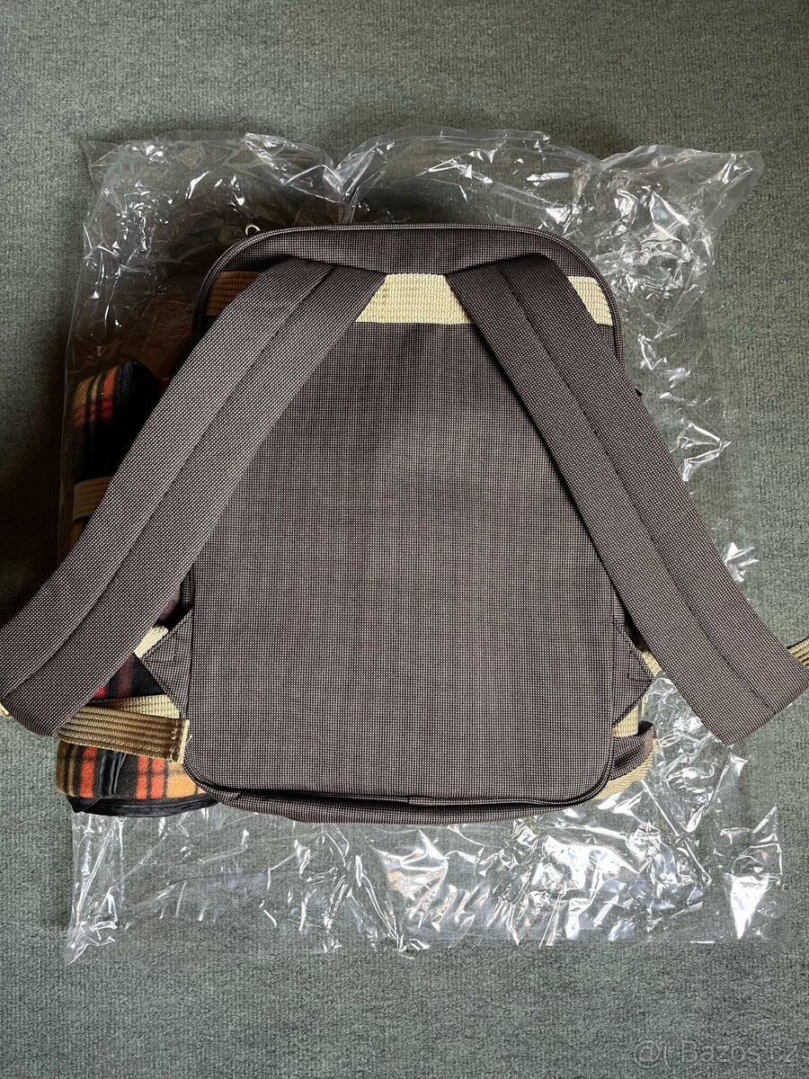 Piknikový batoh pro 4, nerez hrnky, nádobí plast, khaki - 5