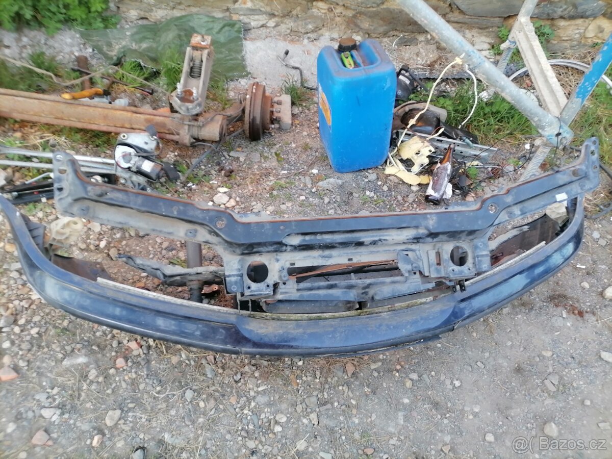 Přední nárazník s vystuhou na Bmw e46 - 5