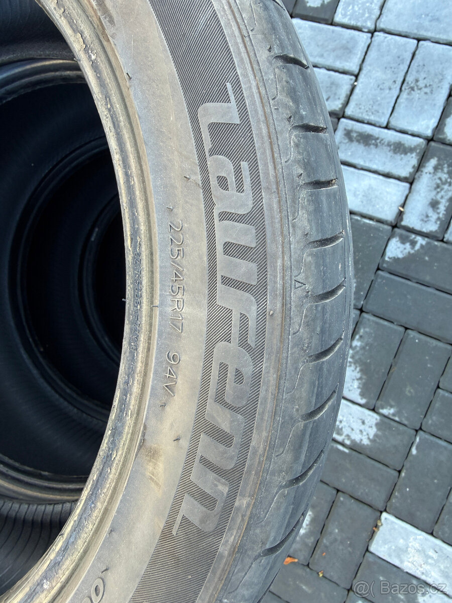 LETNÍ SADA PNEUMATIK LAUFENN S FIT EQ 225/45 R17 5MM - 5