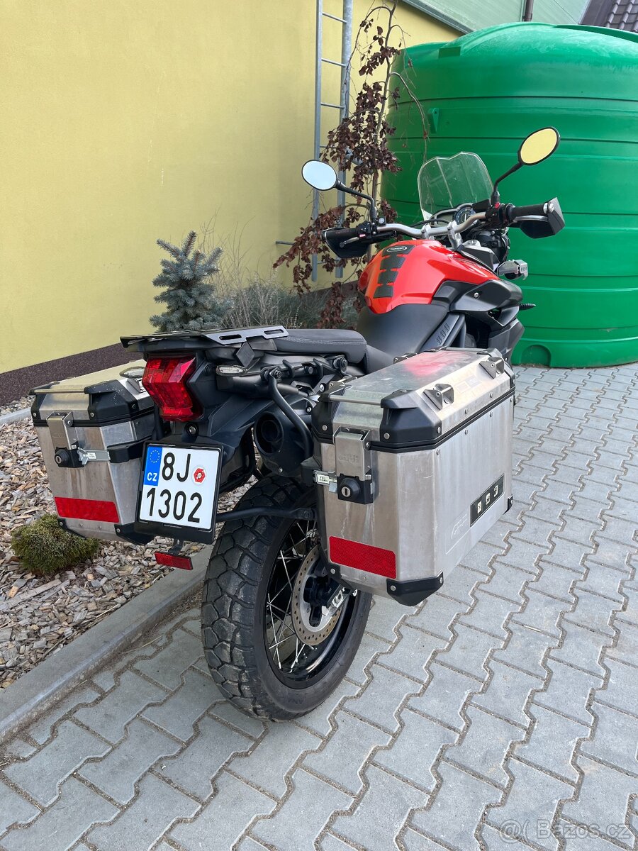 Triumph Tiger 800 XC - 5
