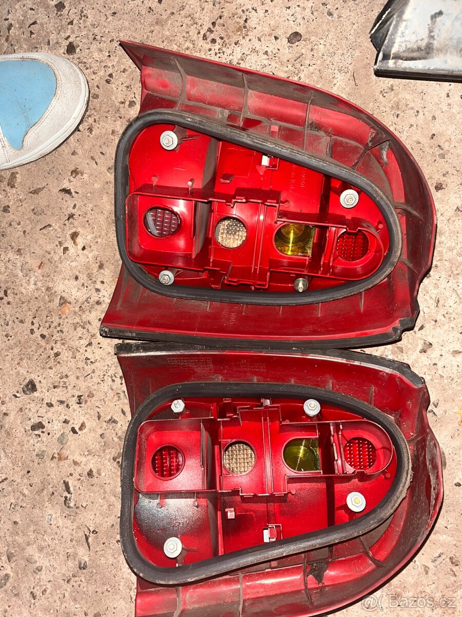 Díly na audi A4B5 - 5