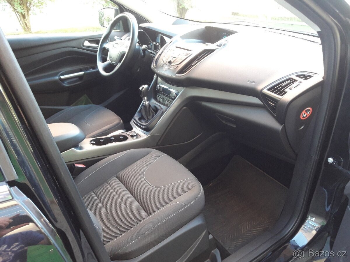 Ford Kuga 2,0TDCI 110KW 4x4 Edition - 5