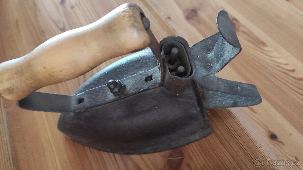 Staré žehličky - 5