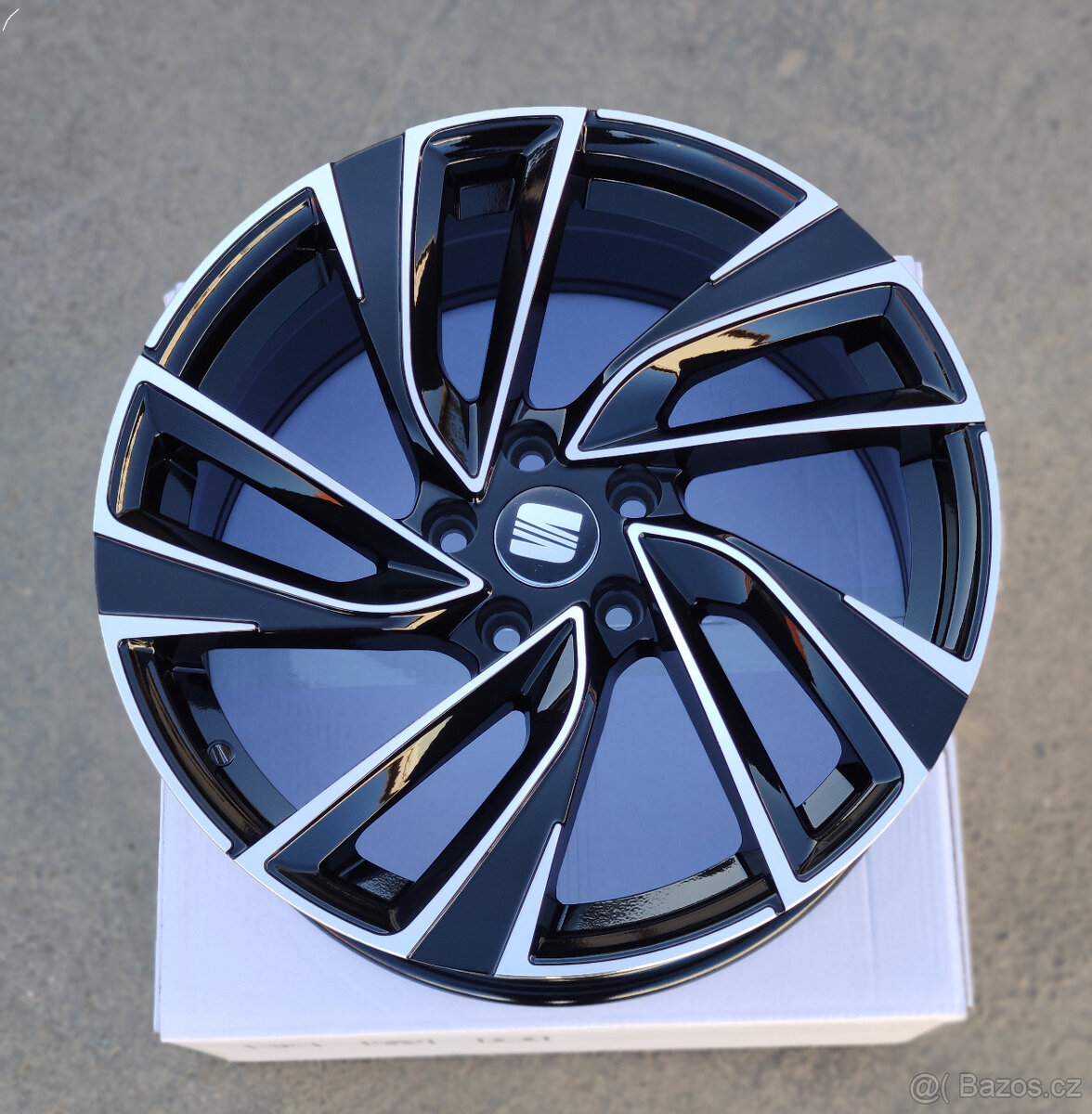 Alu kola 5x112 18 \\ 5x112 r18 - 5