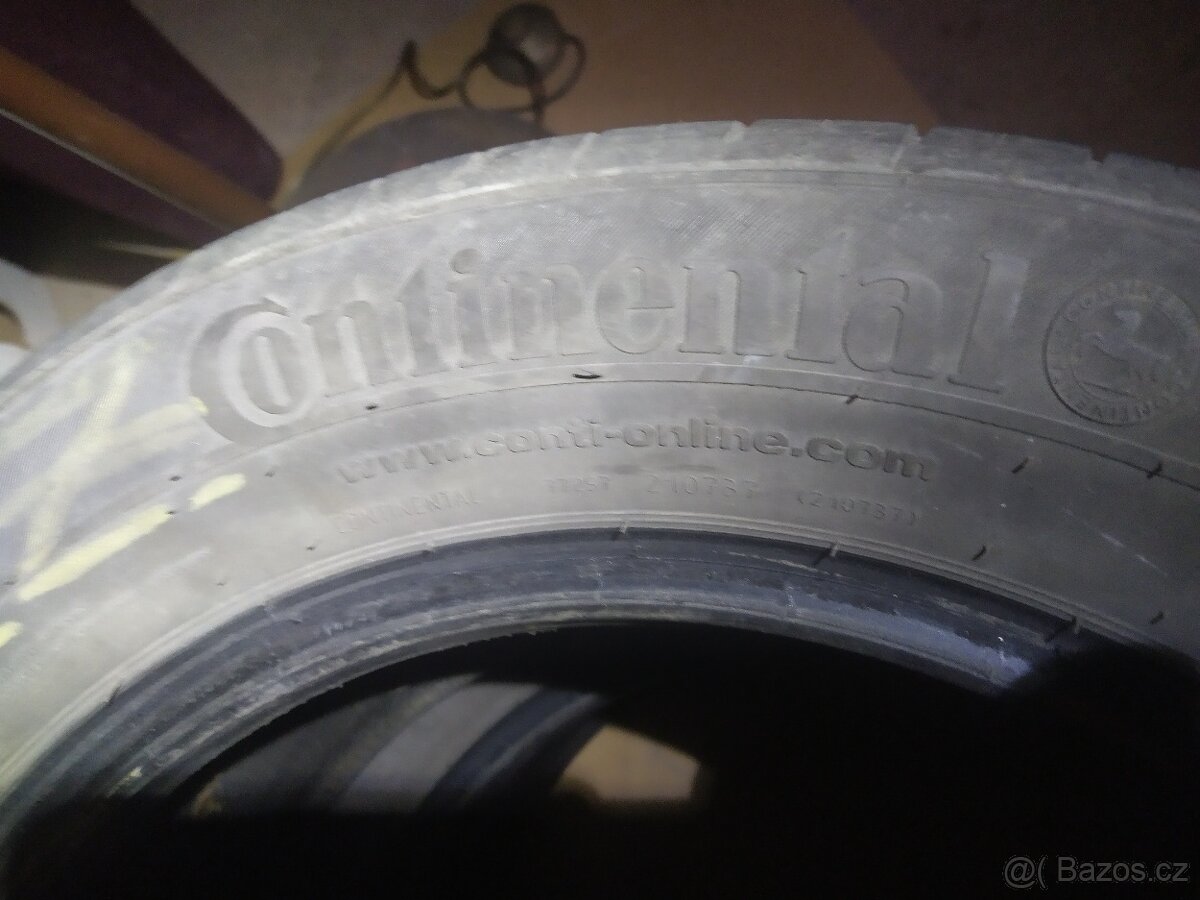 Nokian Continental,215/55/16 - 5