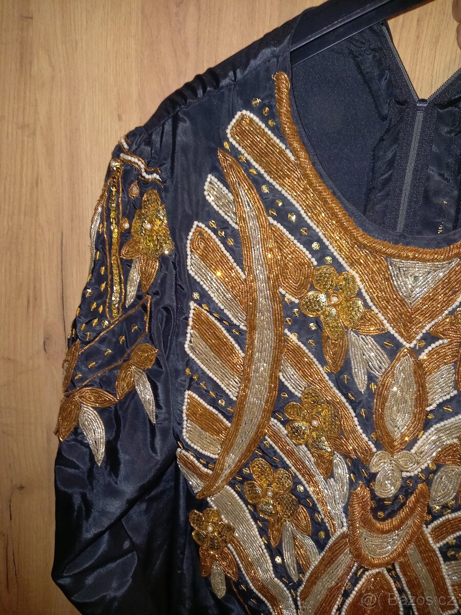 Divadelní šaty. - 5