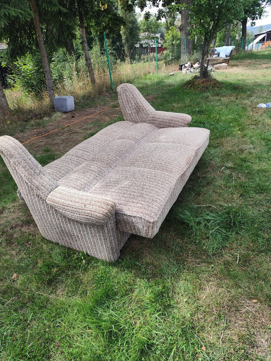 Rozkládací sedačka - 5