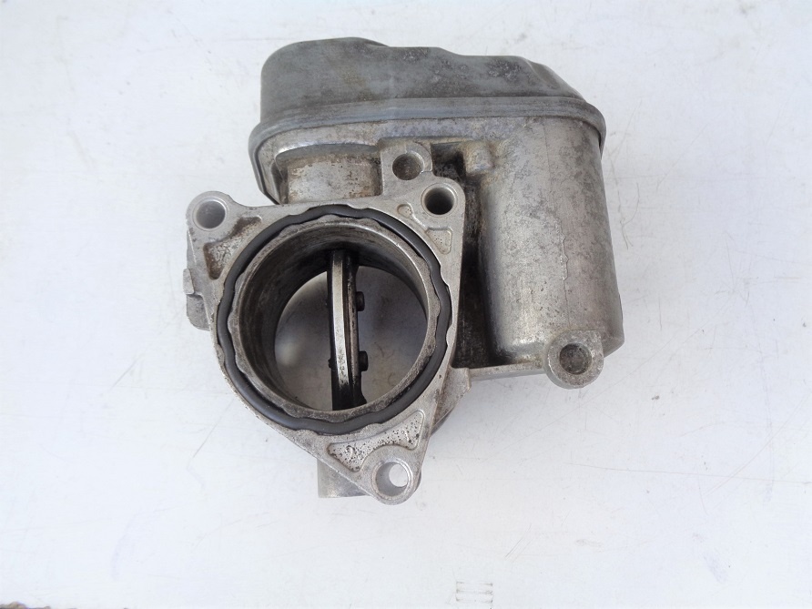 VW Škoda Audi Seat 2.0TDi škrtící klapka Pierburg 03G128063B - 5