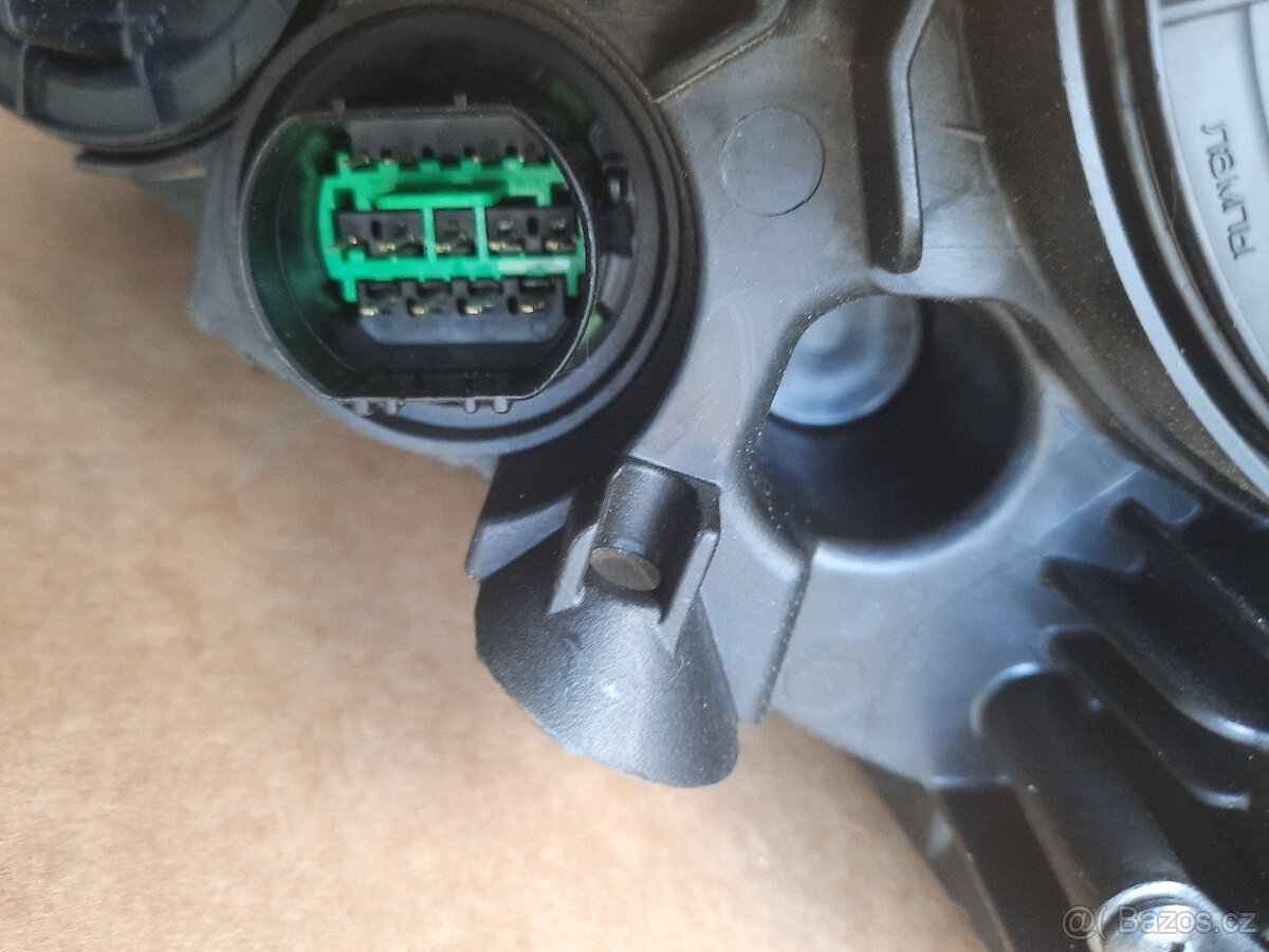 hyundai i40 - levy xenon - 5