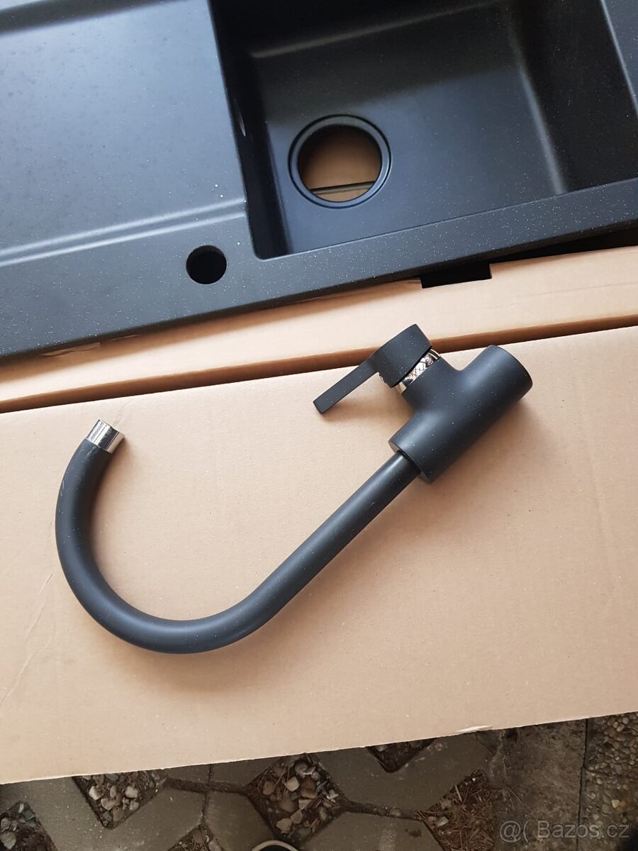 Granitový dřez černý + baterie - 5