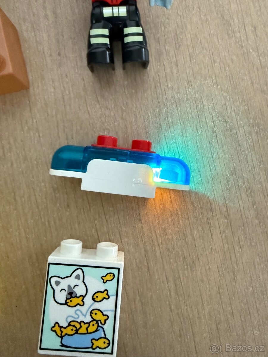 LEGO duplo 10969 Hasičský vůz - 5