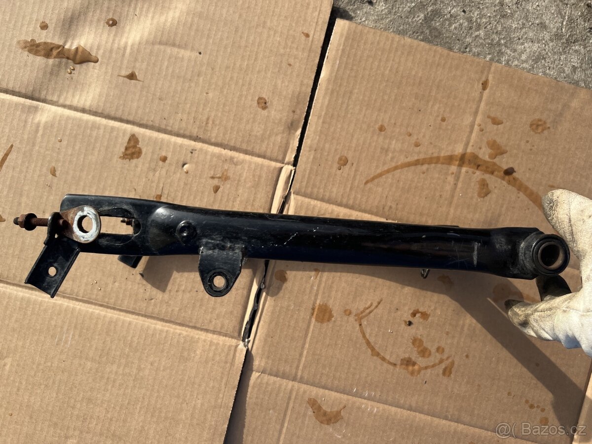 kyvná vidlice simson skutr - 5