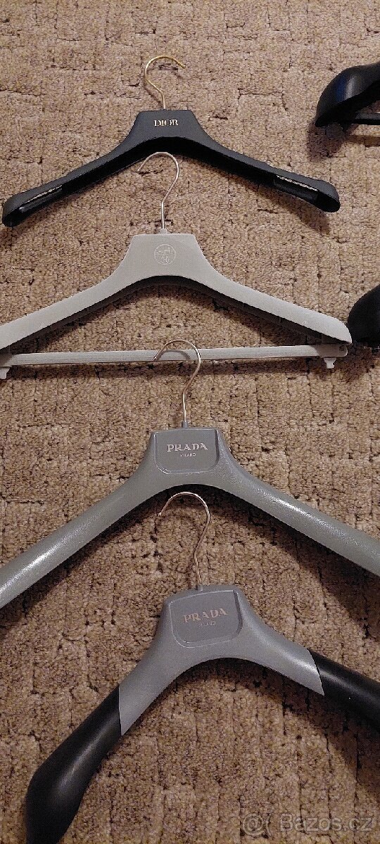 Značkové ramínka - 5