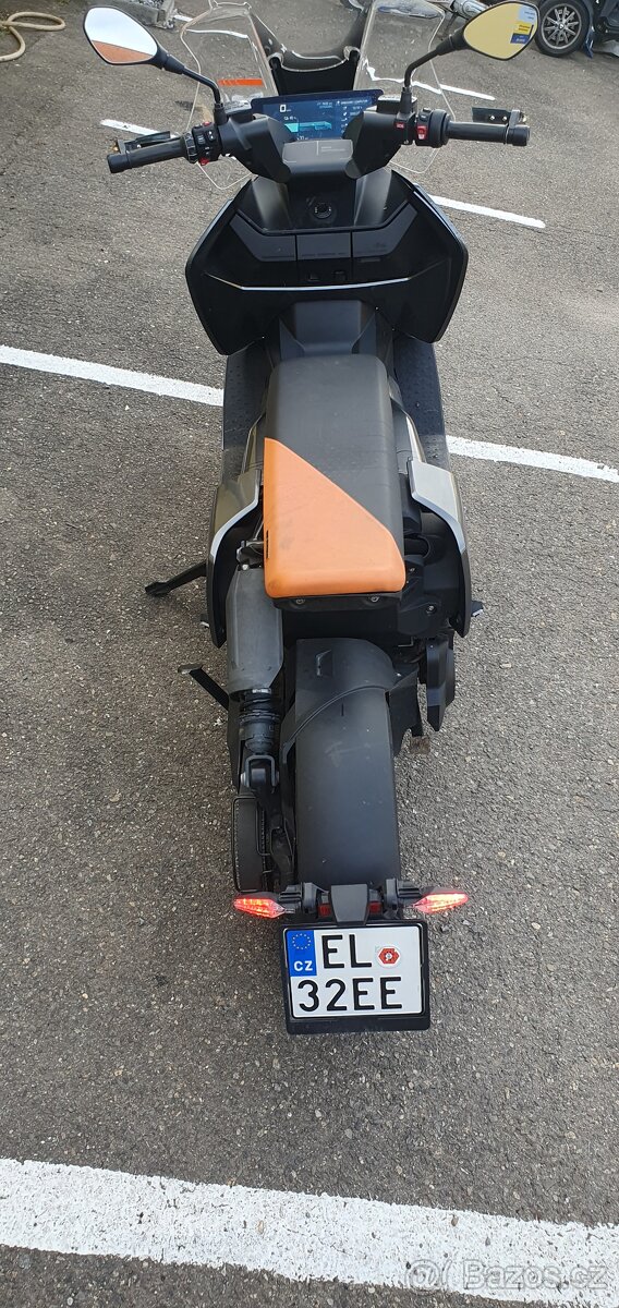 Bmw ce 04 2022 SOH 97% - 5