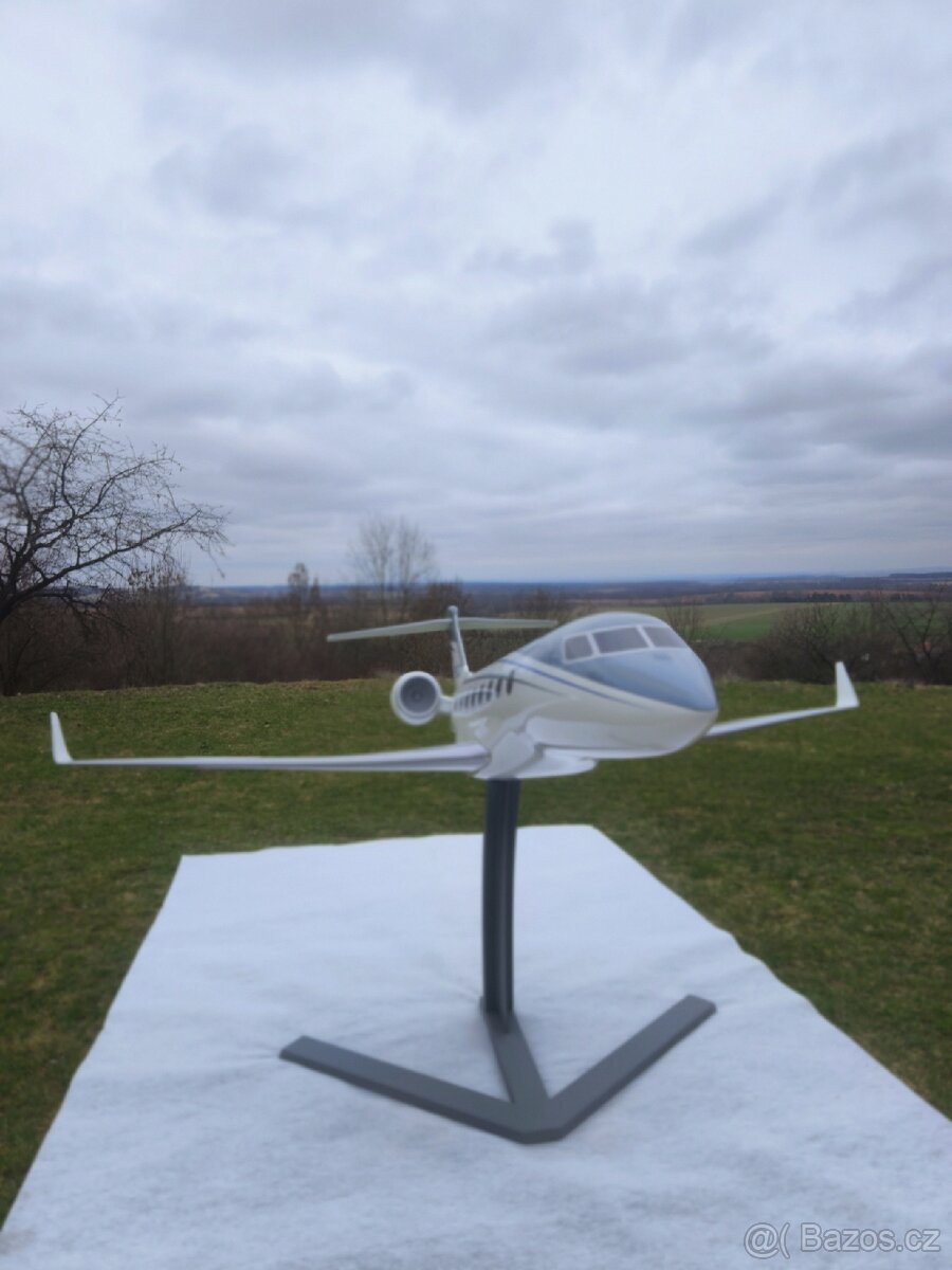 Model tryskáče Gulfstream G650 v měřítku 1:10 - 5