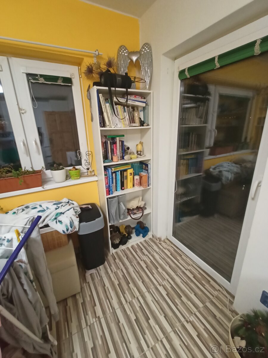 Skříňka knihovna regál - 5