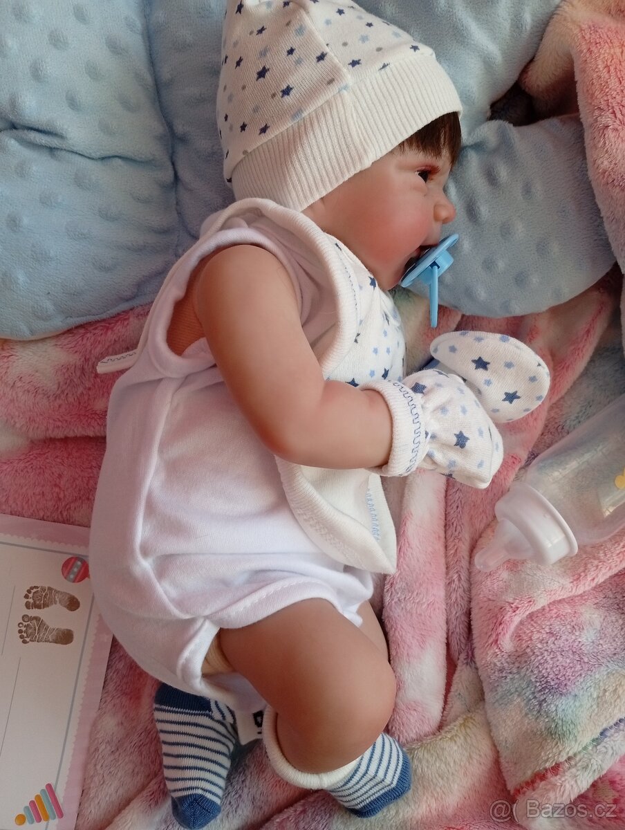 Realistická Reborn panenka zamračený chlapeček - 5