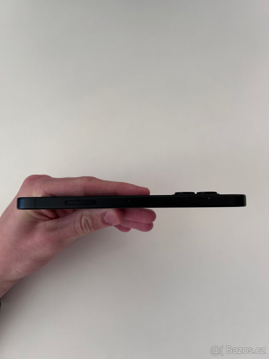 iPhone 16 Black 256 GB - 5