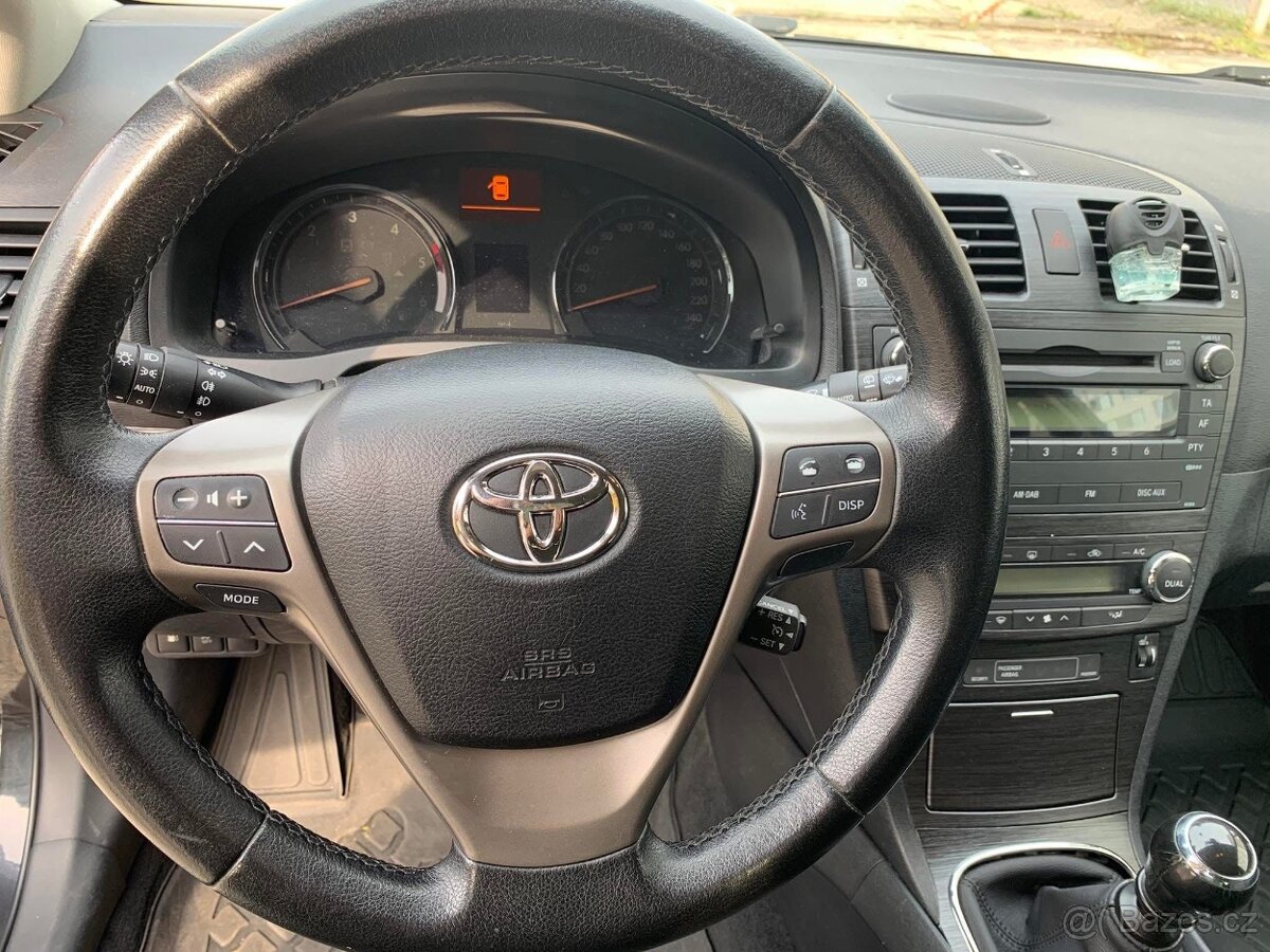 Toyota Avensis - 5