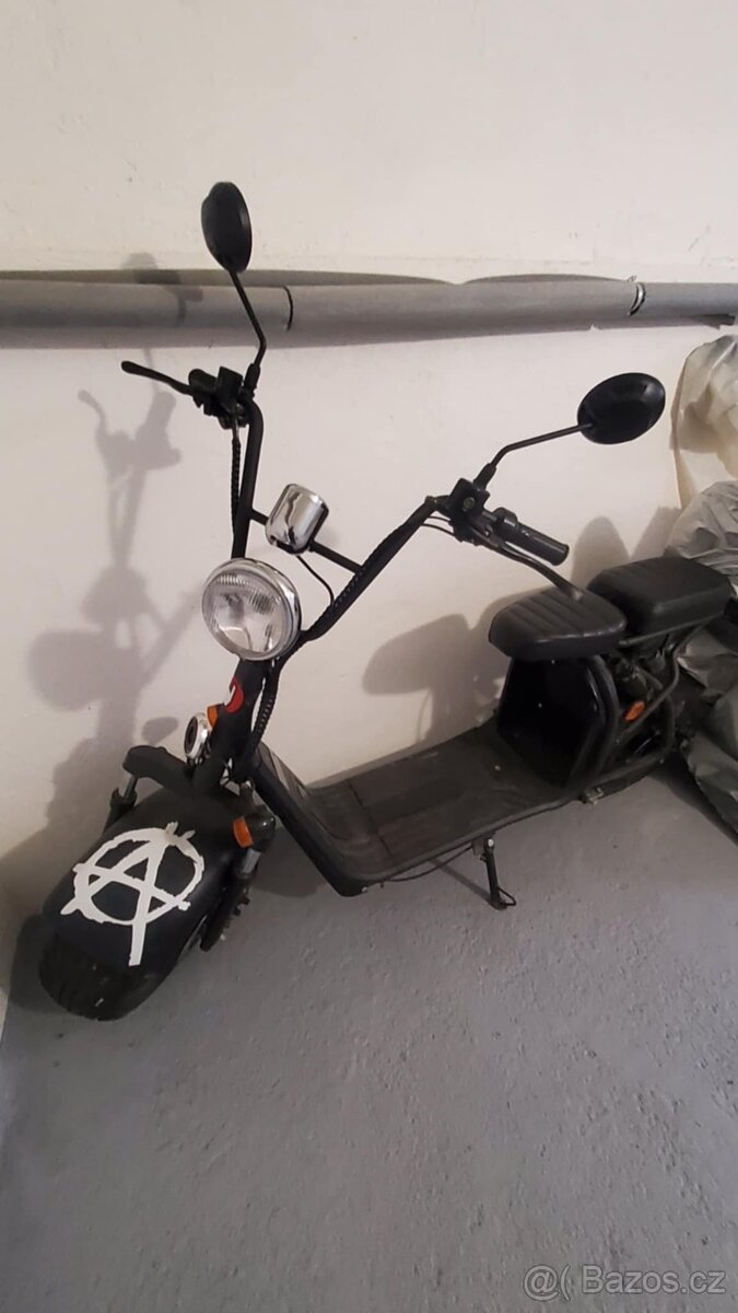 Elektrický scooter MADEMOTO - 5