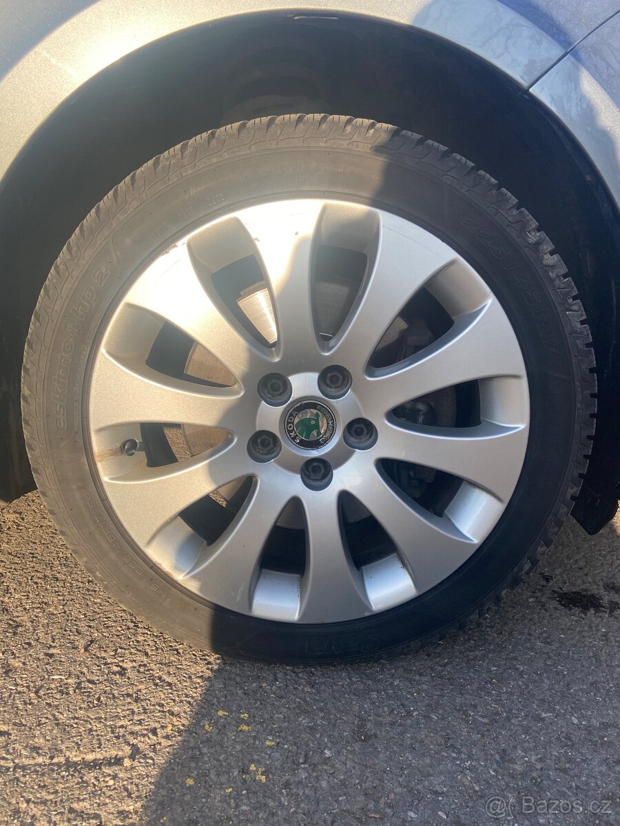 Škoda Superb II 2.0 tdi elegance combi 125 kw - 5