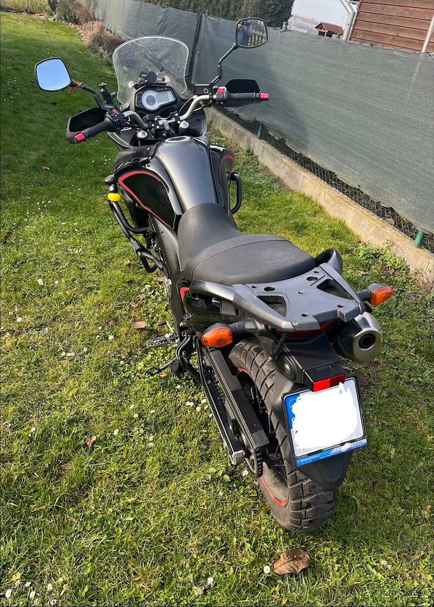 Suzuki DL650 V-Strom XT - 5