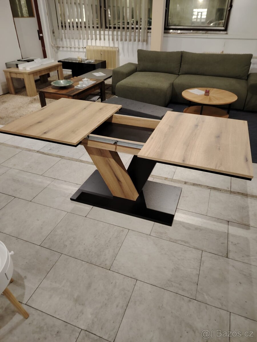 nový rozkládací designový jídelní stůl - 5