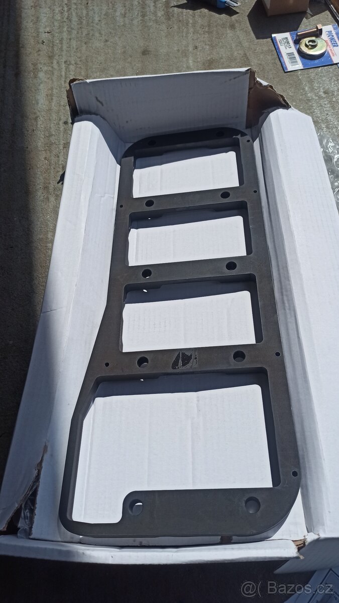 Predám blok motora Ford 385 series 429/460. - 5