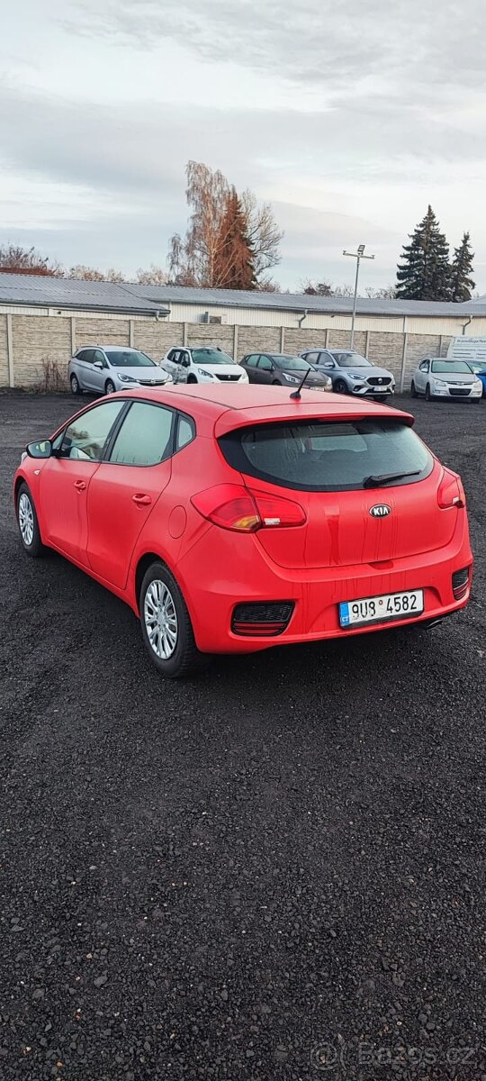 Kia Cee'd 1.4. - 5