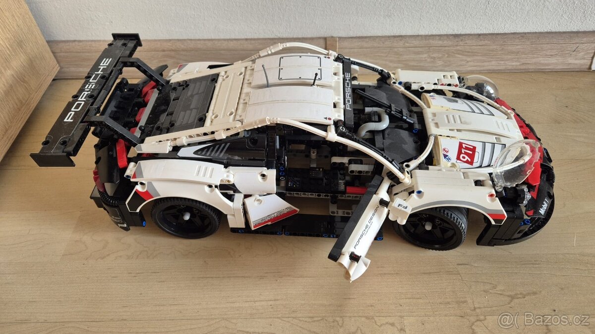 LEGO TECHNIC PORSCHE 911 - 5