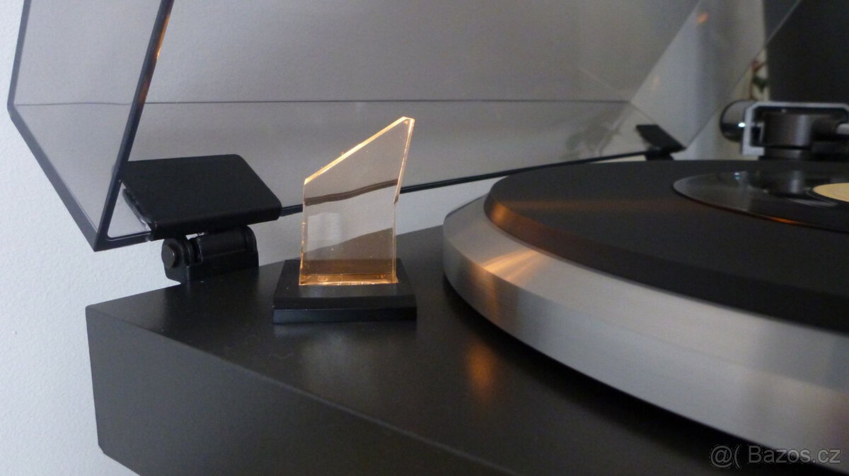 ITT HiFi 8015, křemíkem řízený gramofon s přímým náhonem - 5