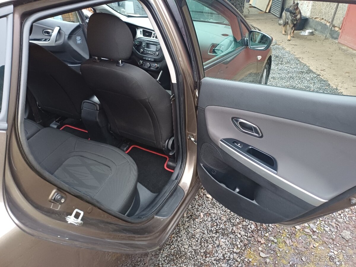 Kia ceed 1.6 crdi r.v 2012 - 5