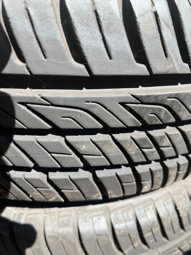Barum 185/65R14 - 5