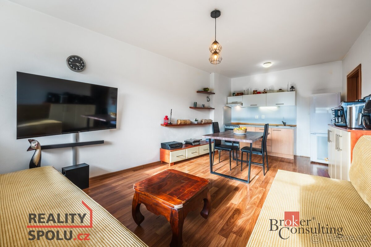 Převod dr. podílu, byty/2+kk, 55 m2, Hálkova 1725/15, 74705 - 5