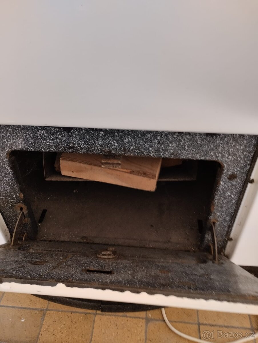 Kamna Mora - pevná paliva - 5