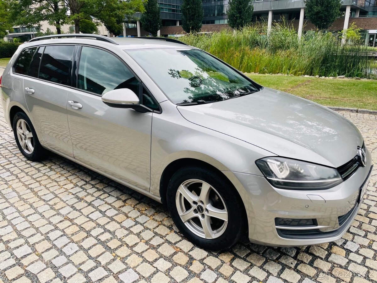Volkswagen Golf 1.2TSI 77KW MANUÁL VÝHŘEV KAMERA HIGHLINE - 5