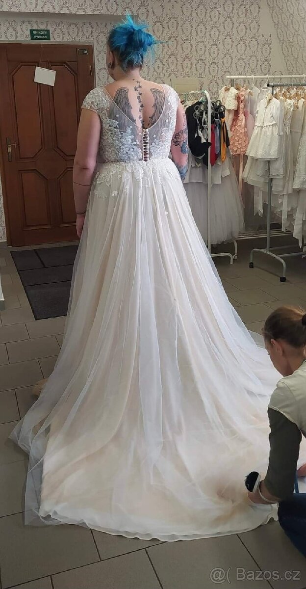 Svatebni šaty Brno-Hustopeče - 5