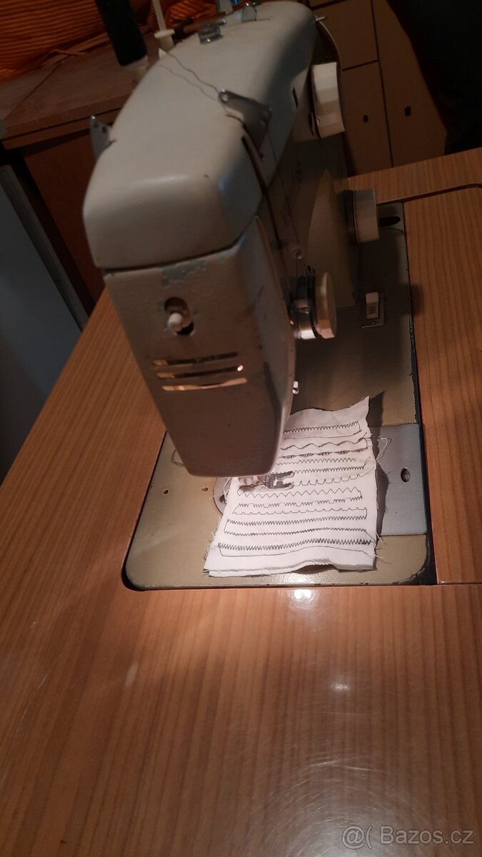 11/ Seřízený elektrický šicí stroj VERITAS - 5