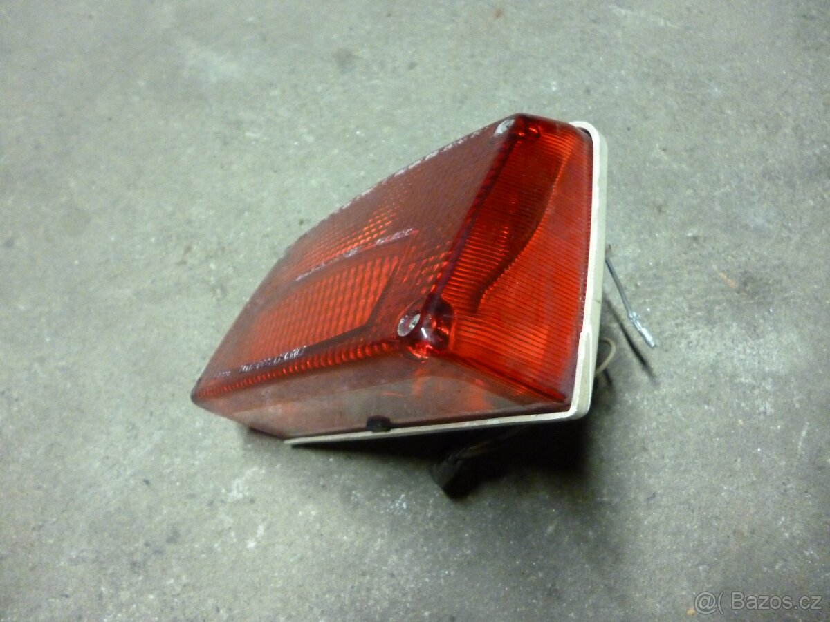 Suzuki GS 1000. Zadní světlo. rok 1980 - 5