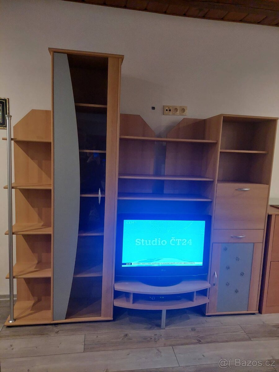 Prodám obývací stěnu a další nábytek - 5