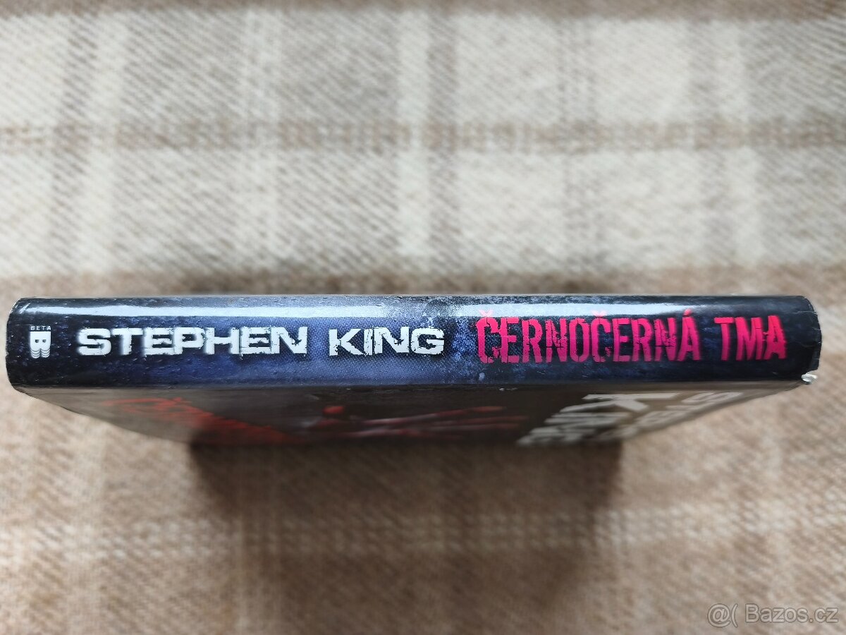Kniha Stephen King: Černočerná tma - 5