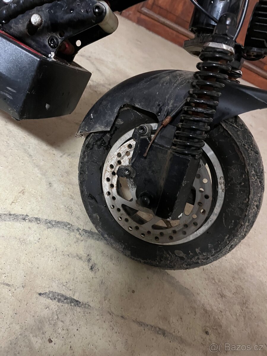 Elektrokoloběžka Kugoo Kukirin M4 - 5