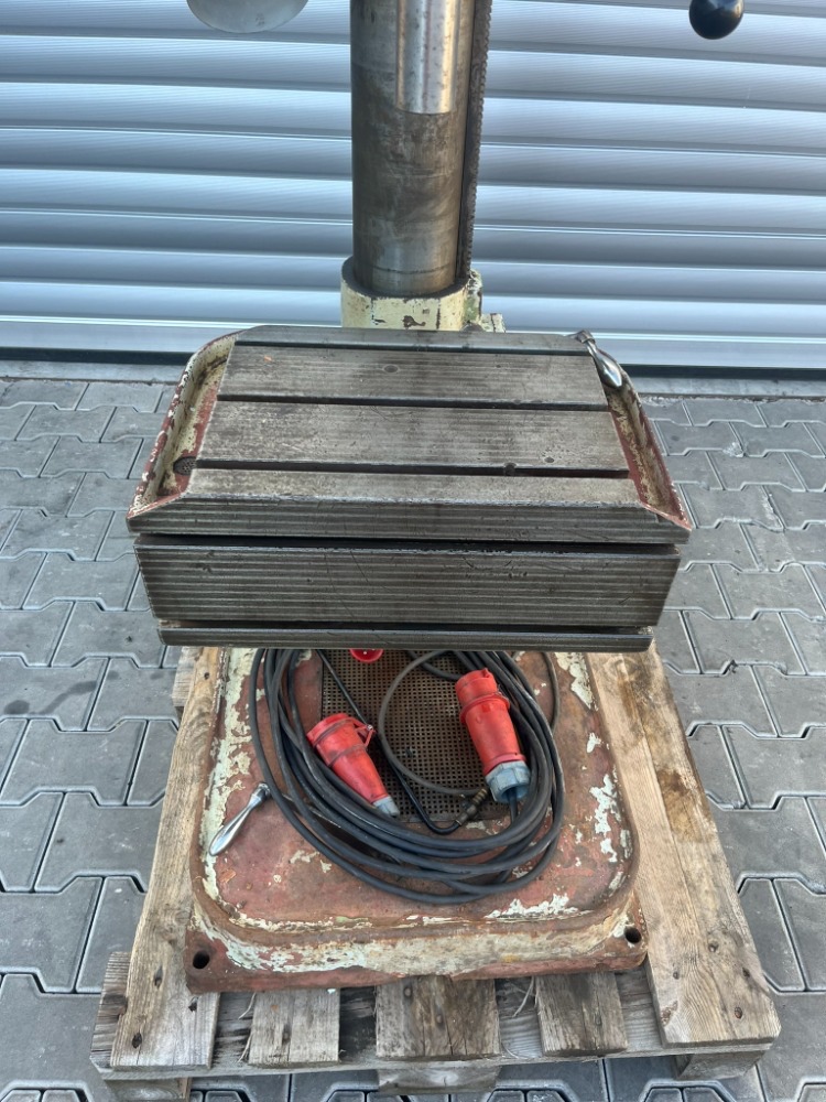 142. Sloupová vrtačka VS32 A - 5