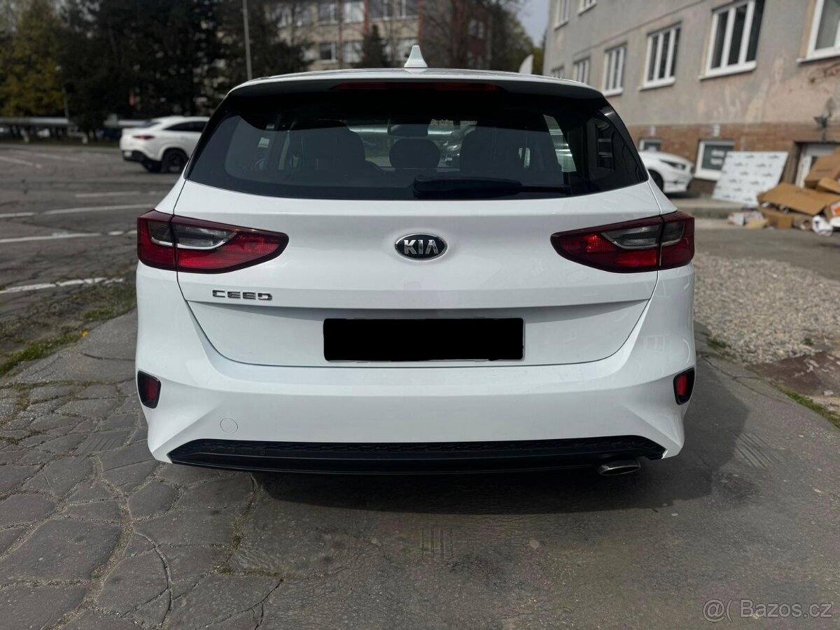 Kia Ceed 1.0 T-GDi 100k Silver, DPH - 5